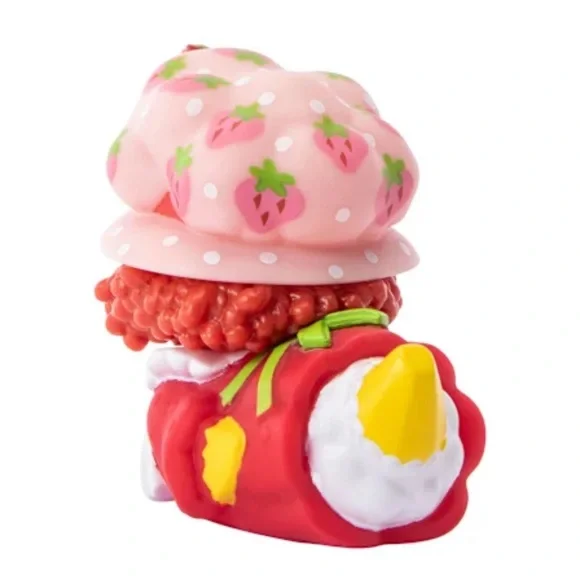 Strawberry Shortcake Mini Tubbz Scented Rubber Duck Collectible Figurine NWT - Picture 4 of 6